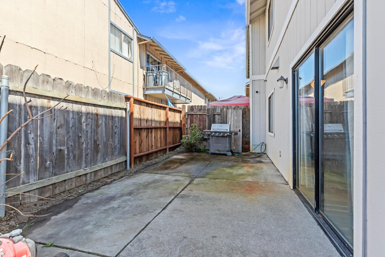 Detail Gallery Image 29 of 36 For 530 N Lincoln Ave, Manteca,  CA 95336 - 3 Beds | 2/1 Baths