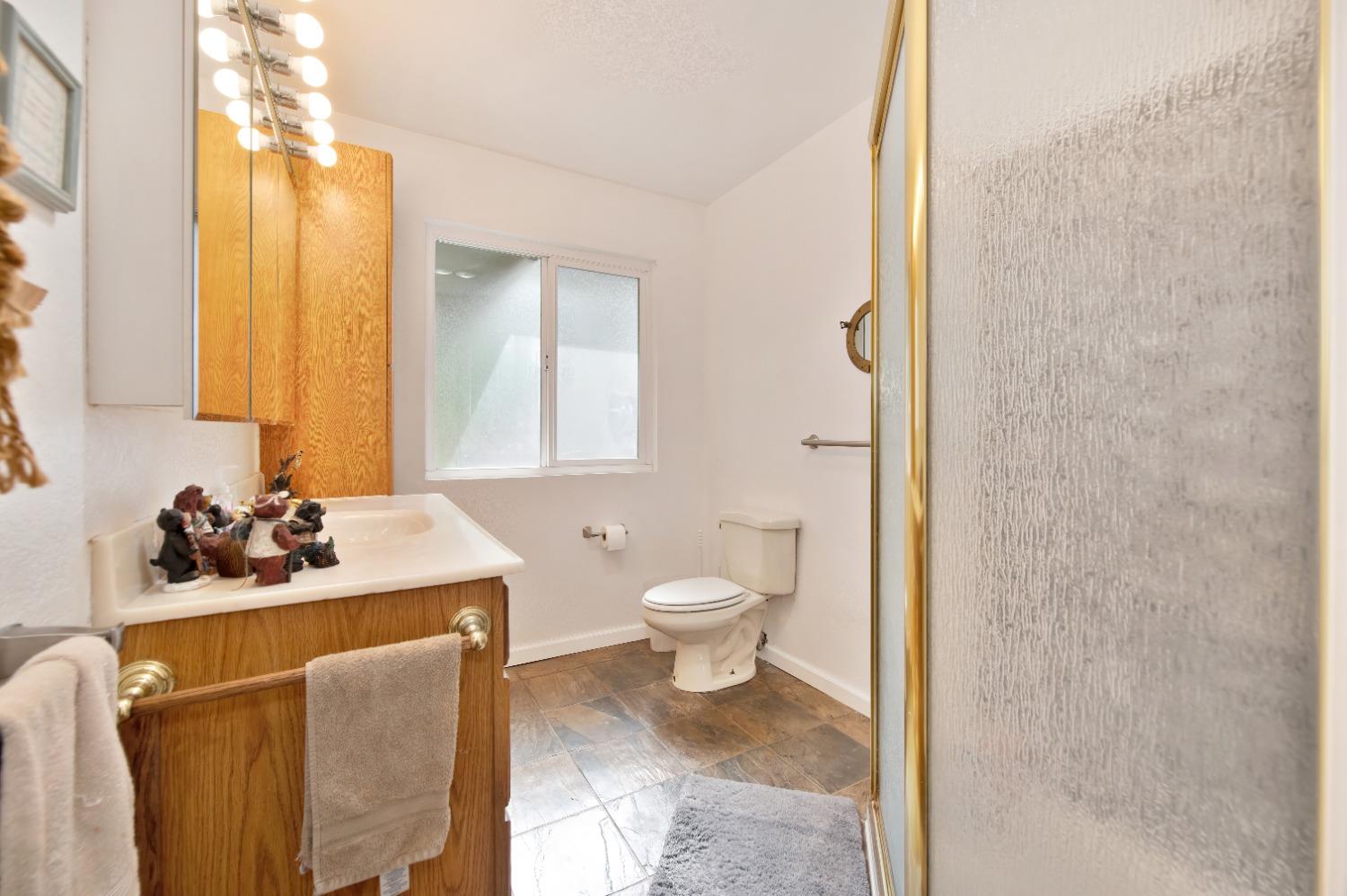 Detail Gallery Image 35 of 97 For 4141 Prospector Rd, Loomis,  CA 95650 - 4 Beds | 2 Baths
