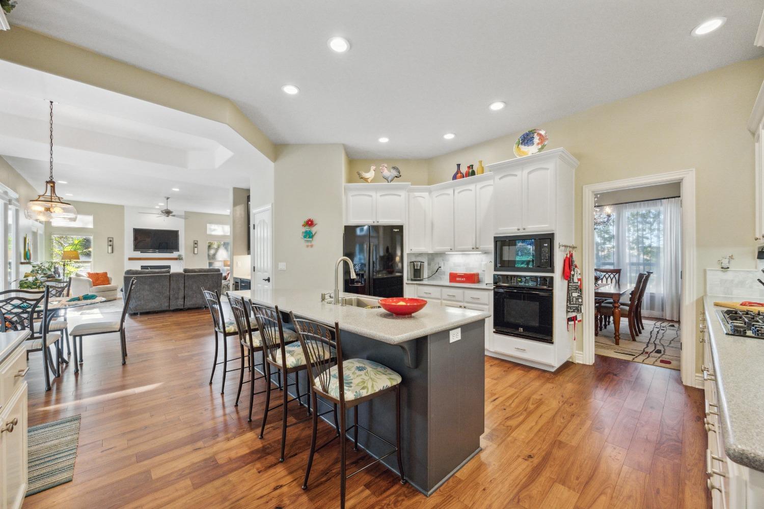 Detail Gallery Image 26 of 92 For 3415 N Chasen Dr, Cameron Park,  CA 95682 - 4 Beds | 3 Baths