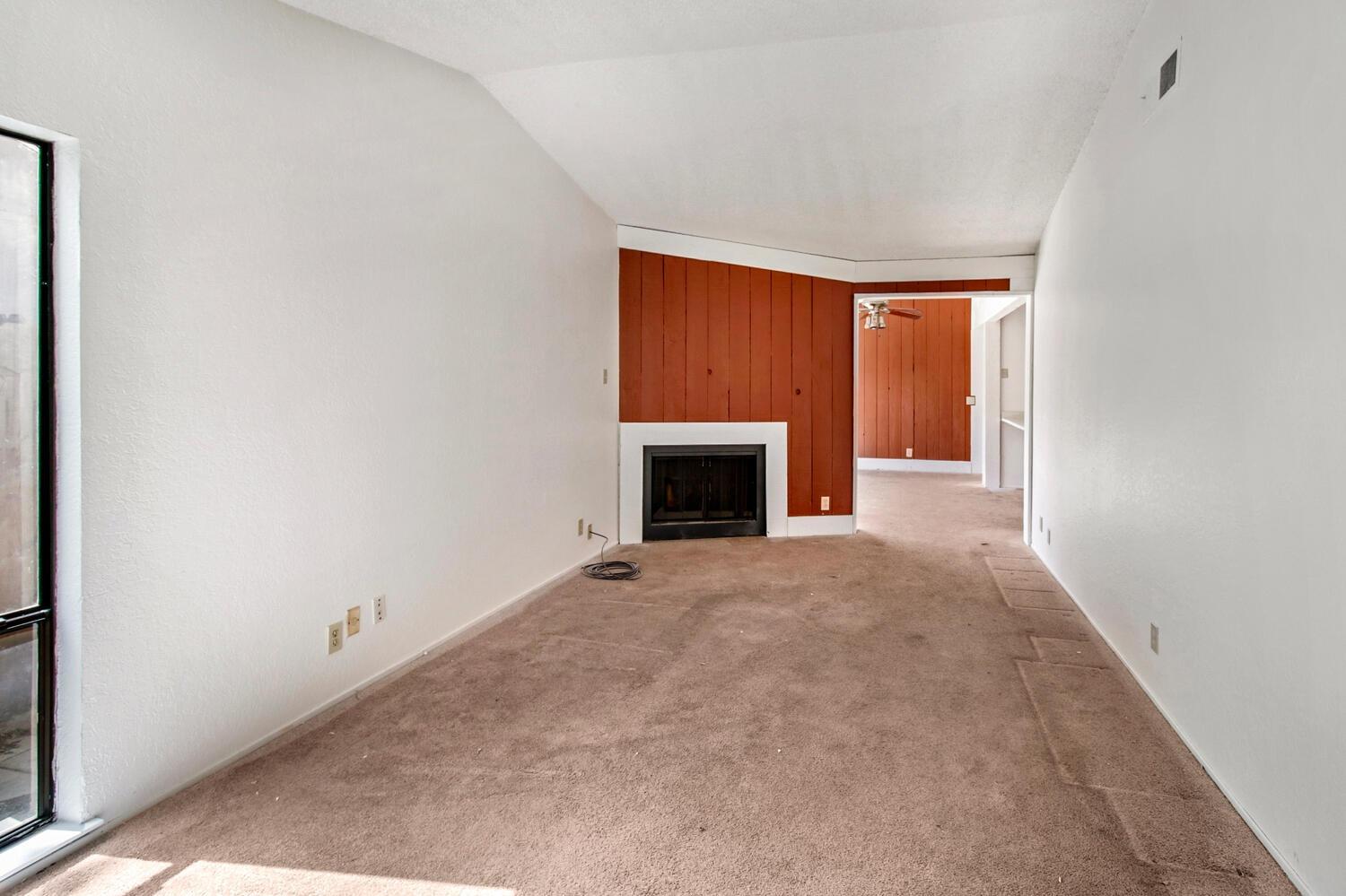 Detail Gallery Image 5 of 35 For 5521 Missie Way, Sacramento,  CA 95841 - – Beds | – Baths