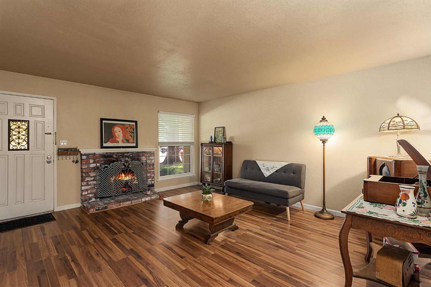 Bridlewood Drive #21, Rancho Cordova, California image 2