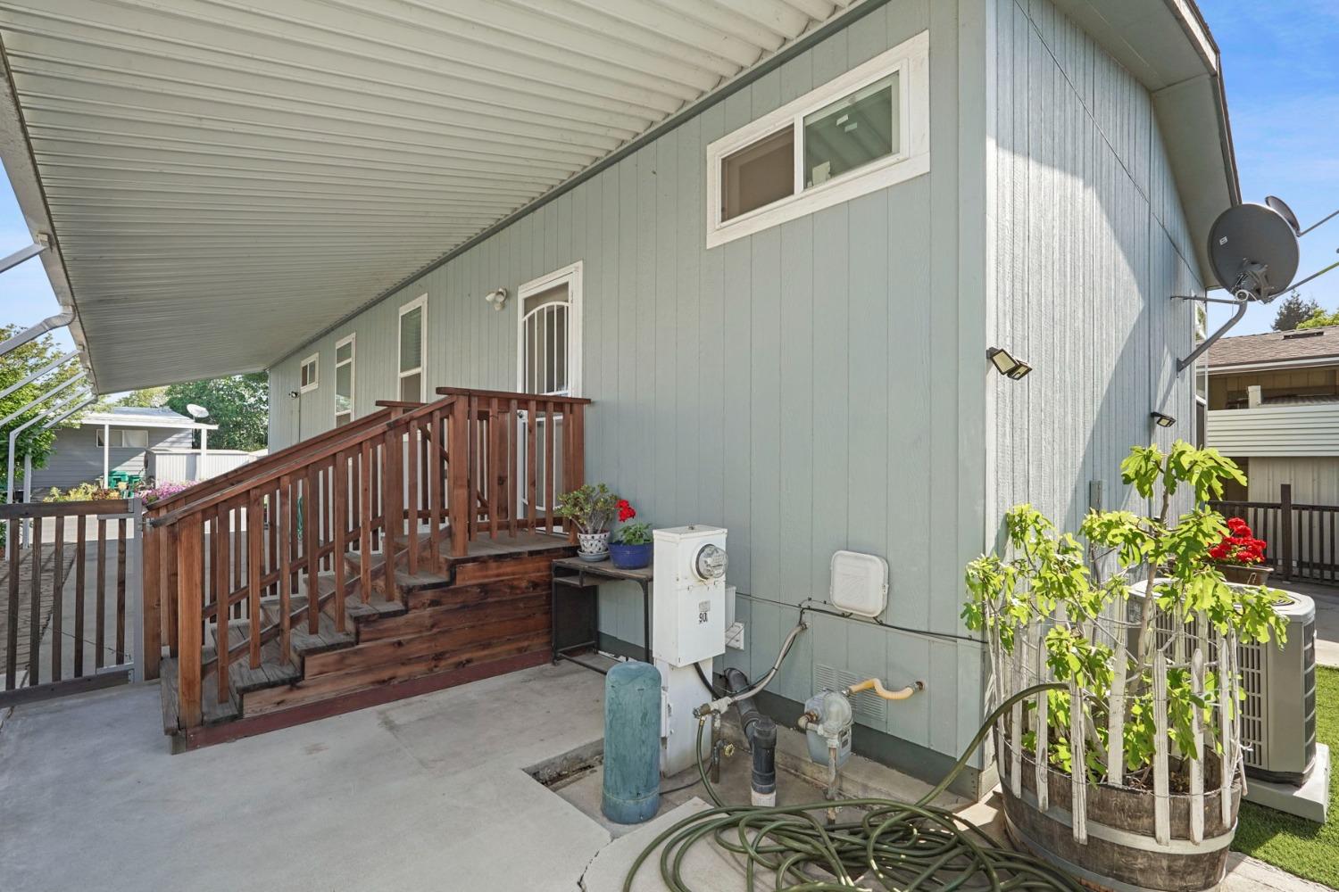 Detail Gallery Image 18 of 26 For 90 Buena Vista Dr, Lodi,  CA 95240 - 2 Beds | 2 Baths
