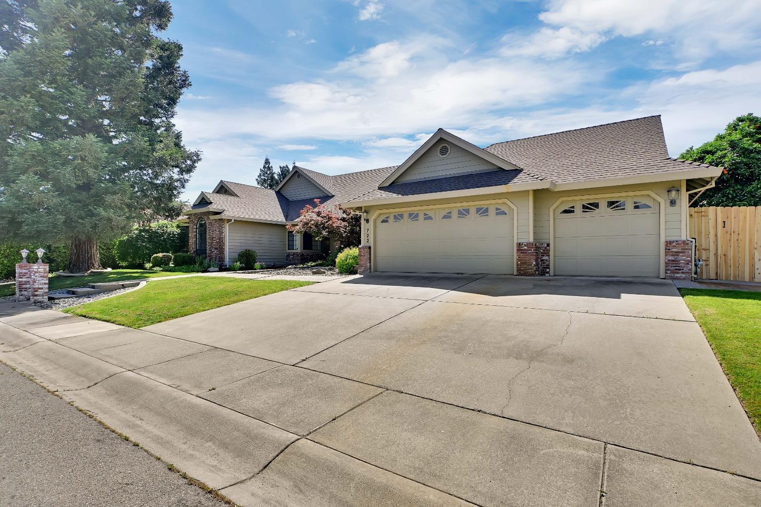 Detail Gallery Image 4 of 71 For 722 Mariner  Loop, Yuba City,  CA 95991 - 4 Beds | 2/1 Baths