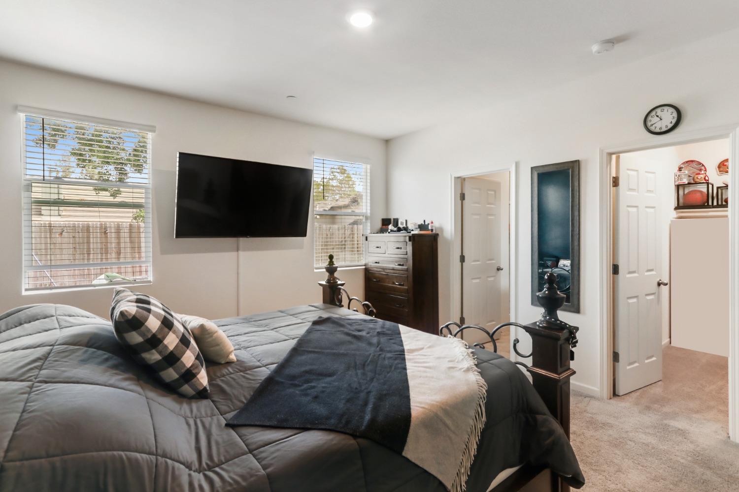Detail Gallery Image 18 of 40 For 667 Crow Creek Dr, Galt,  CA 95632 - 4 Beds | 2 Baths