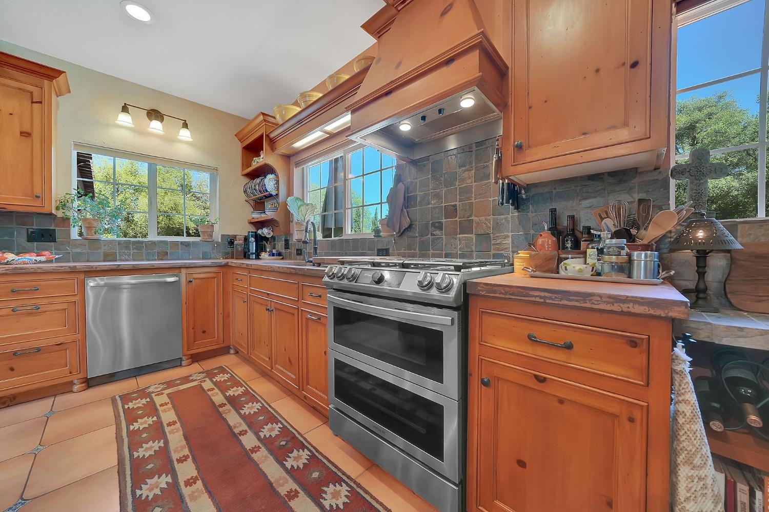 Detail Gallery Image 27 of 98 For 15900 State Highway 88, Jackson,  CA 95642 - 3 Beds | 2 Baths