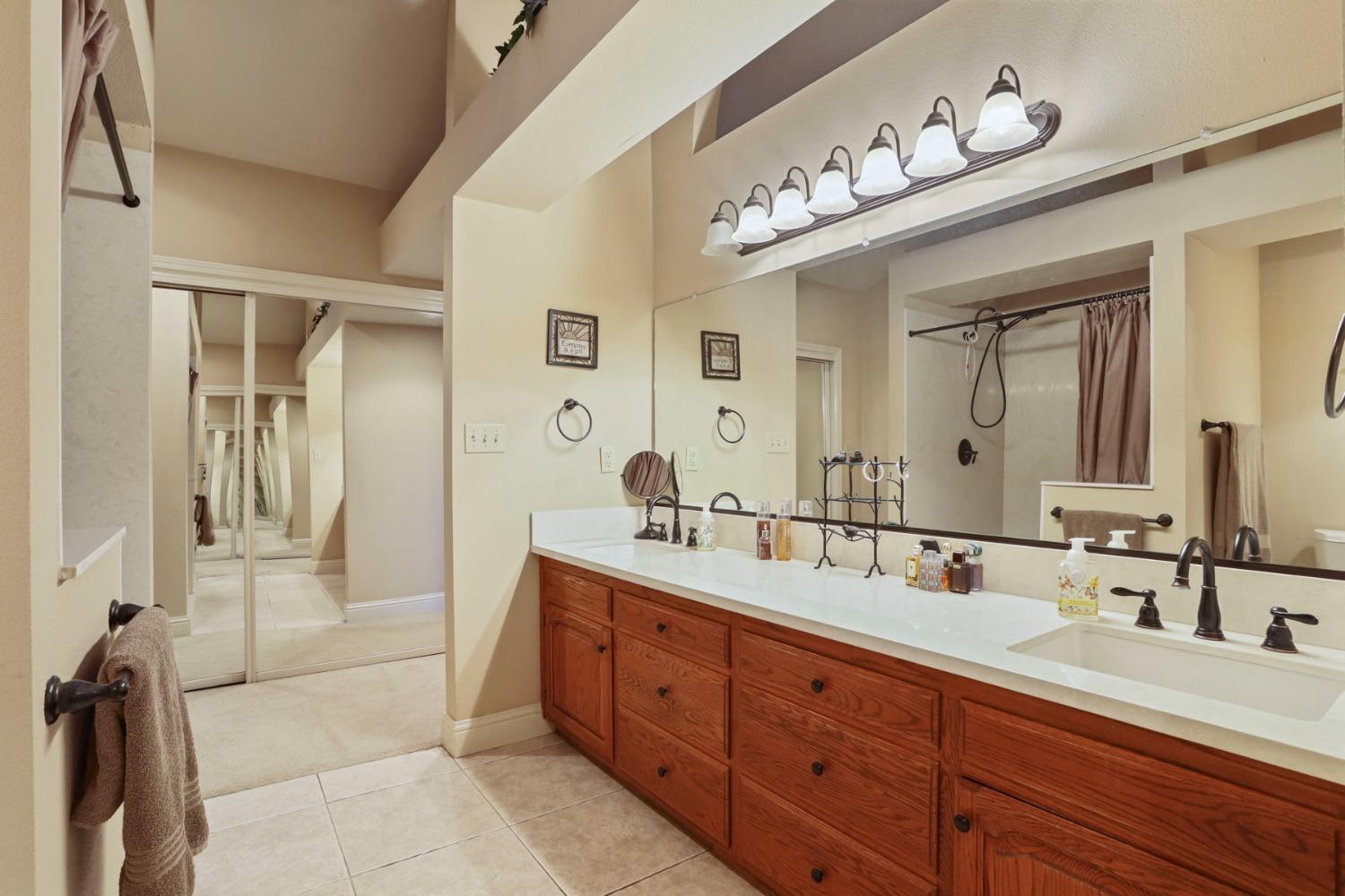 Detail Gallery Image 21 of 75 For 29595 E Shelton Rd, Linden,  CA 95236 - 4 Beds | 3 Baths