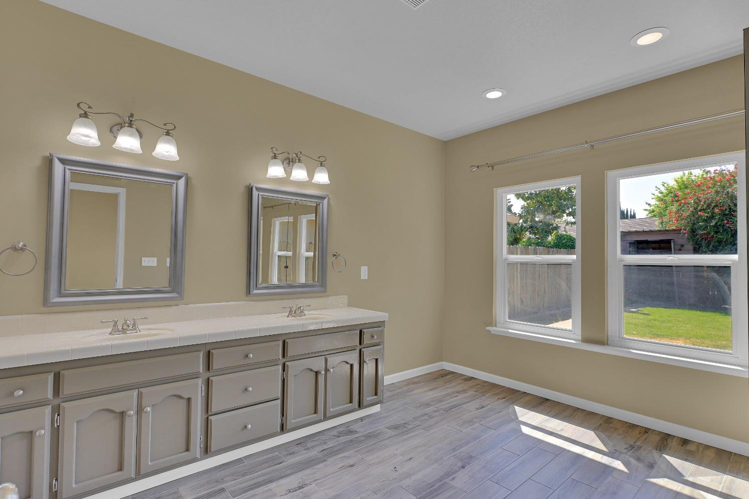 Detail Gallery Image 44 of 71 For 722 Mariner  Loop, Yuba City,  CA 95991 - 4 Beds | 2/1 Baths