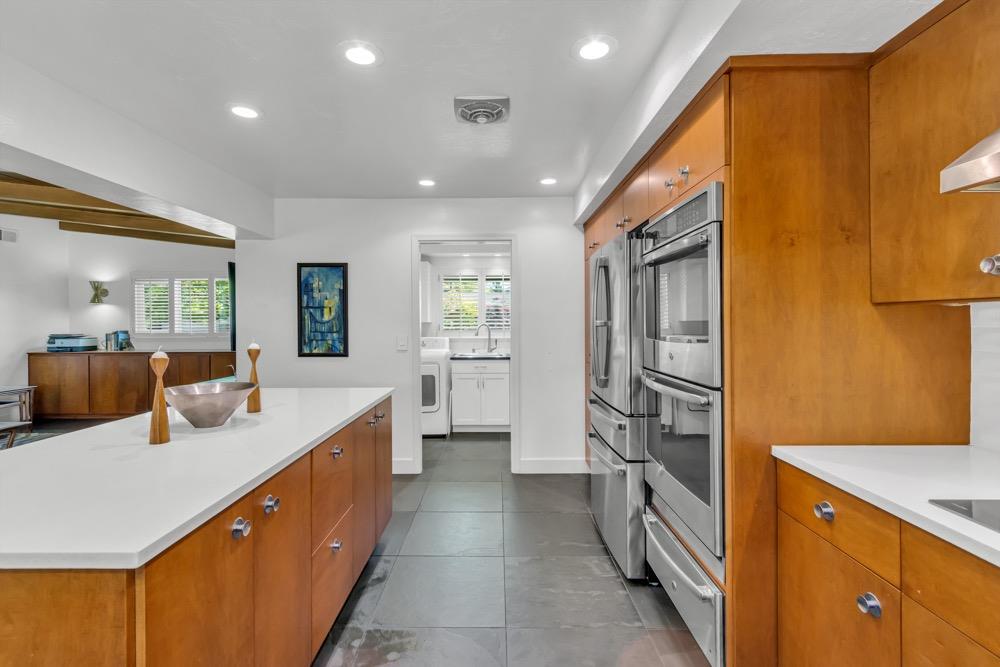 Detail Gallery Image 25 of 94 For 3250 Bonita Dr, Sacramento,  CA 95821 - 3 Beds | 3 Baths