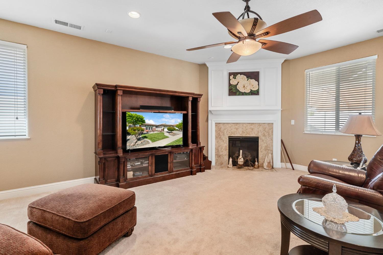 Detail Gallery Image 21 of 67 For 2337 Ashbrooke Ln, Manteca,  CA 95336 - 3 Beds | 2 Baths