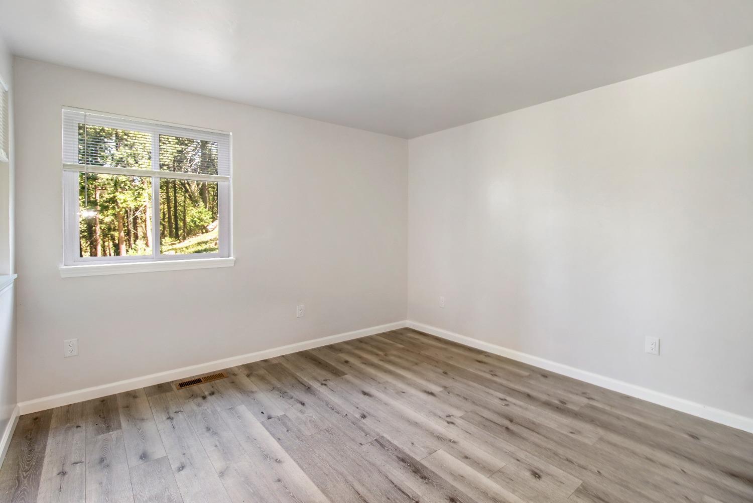 Detail Gallery Image 14 of 85 For 26601 High Trees Dr, Pioneer,  CA 95666 - 2 Beds | 1 Baths