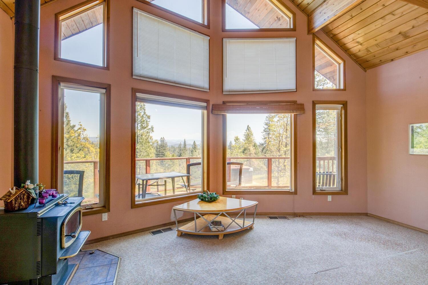 Detail Gallery Image 11 of 76 For 9413 E Ponderosa Way, Coulterville,  CA 95311 - 3 Beds | 2 Baths