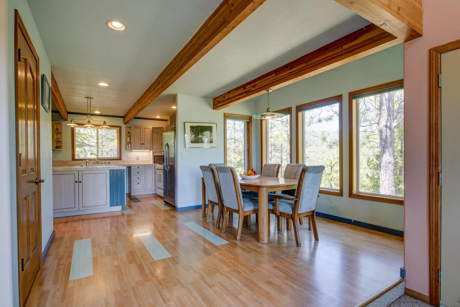 Detail Gallery Image 12 of 76 For 9413 E Ponderosa Way, Coulterville,  CA 95311 - 3 Beds | 2 Baths