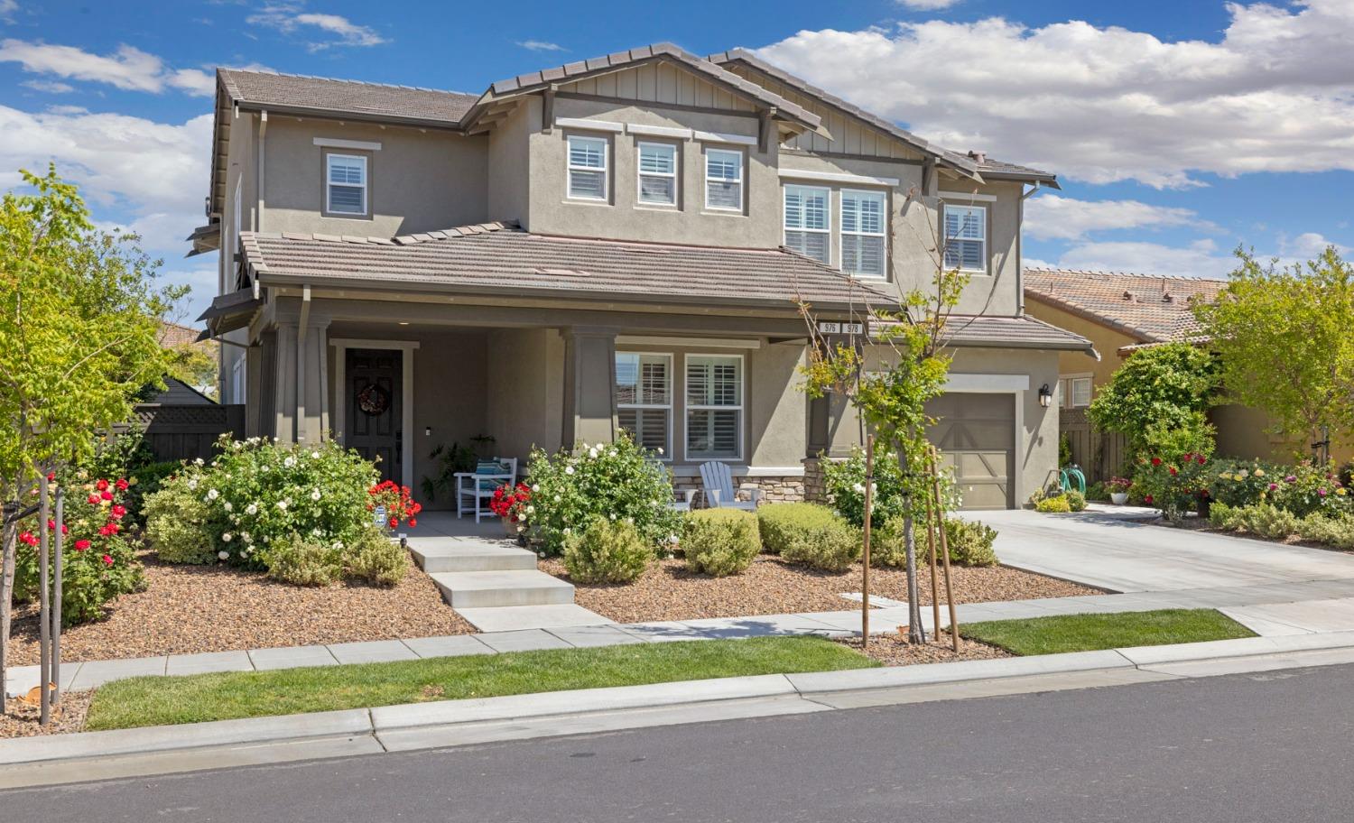 Detail Gallery Image 3 of 70 For 976 S Modena St, Mountain House,  CA 95391 - 6 Beds | 4/1 Baths