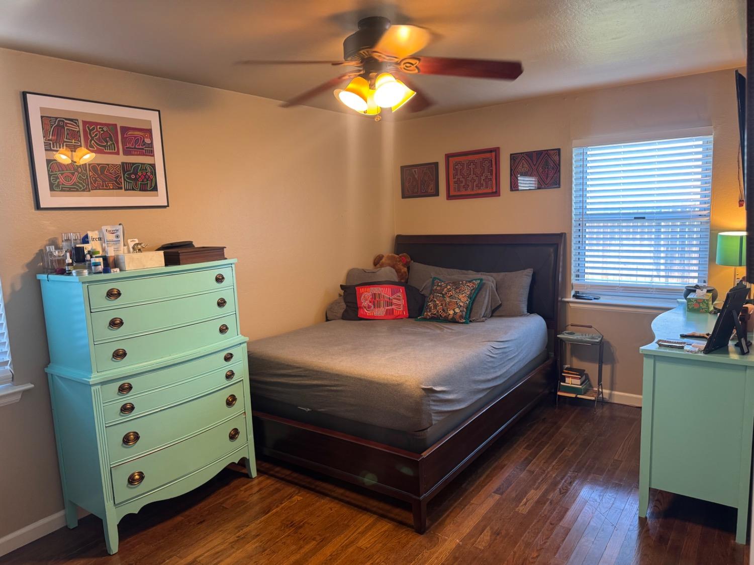 Detail Gallery Image 11 of 14 For 5221 71st, Sacramento,  CA 95820 - 3 Beds | 1 Baths
