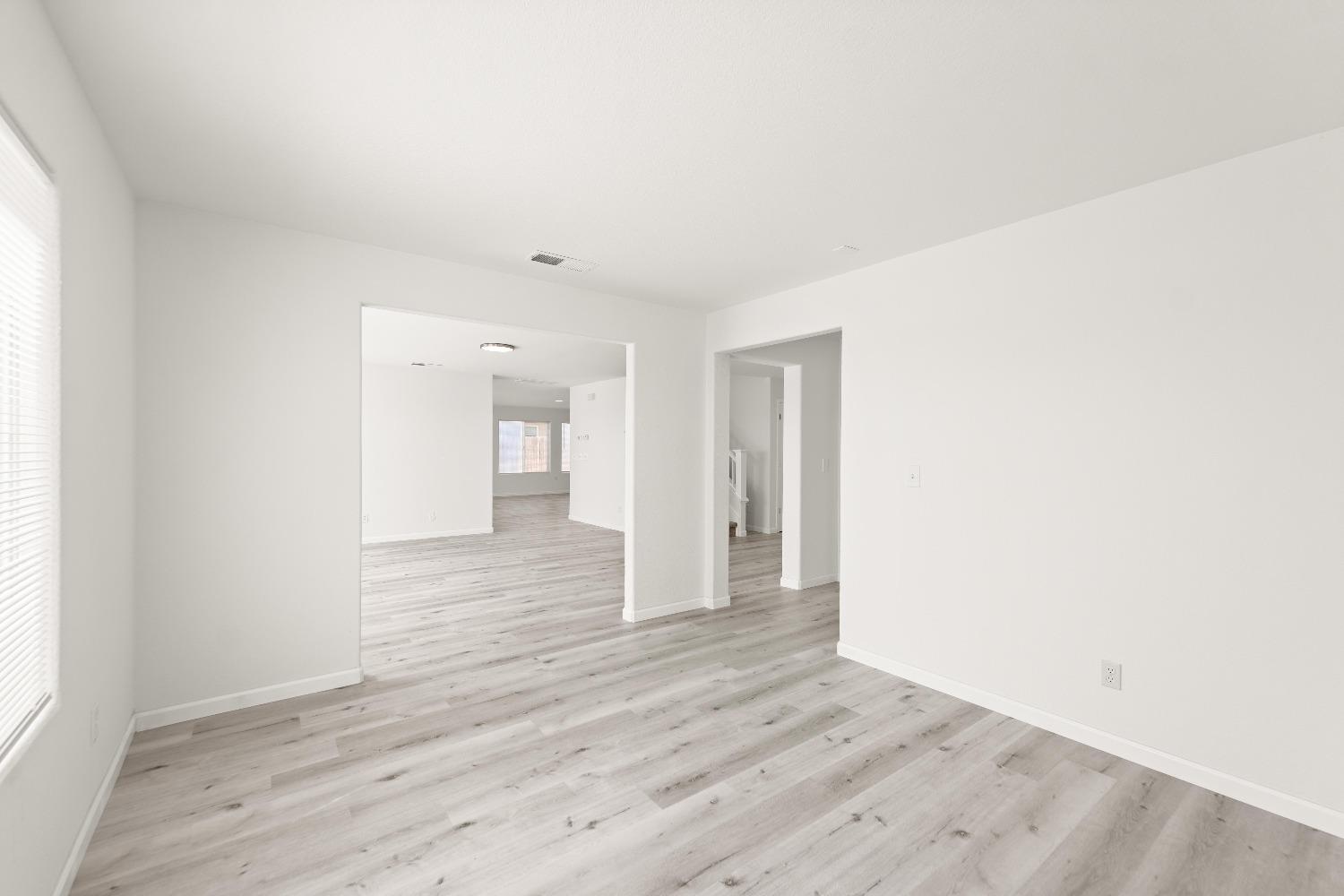 Detail Gallery Image 18 of 70 For 1530 Maryclair Dr, Olivehurst,  CA 95961 - 4 Beds | 2/1 Baths