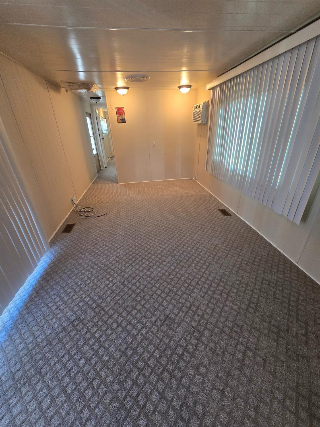 Detail Gallery Image 5 of 20 For 6211 Calgary Ave 82, Sacramento,  CA 95841 - 1 Beds | 1 Baths