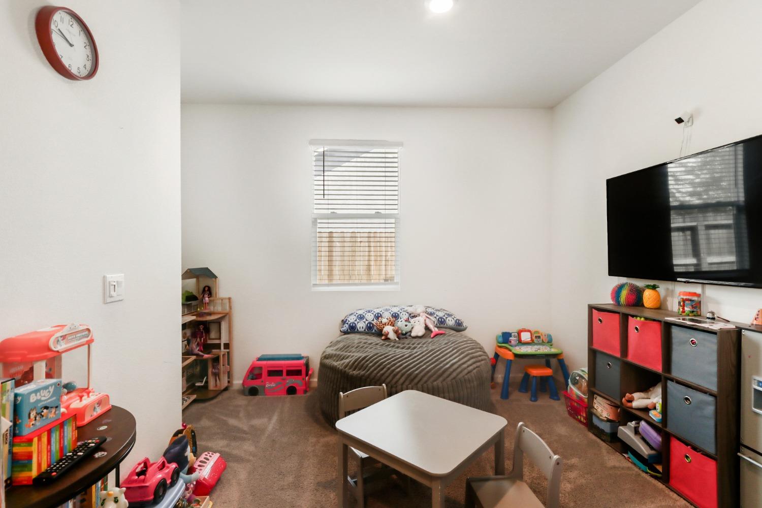 Detail Gallery Image 22 of 40 For 667 Crow Creek Dr, Galt,  CA 95632 - 4 Beds | 2 Baths