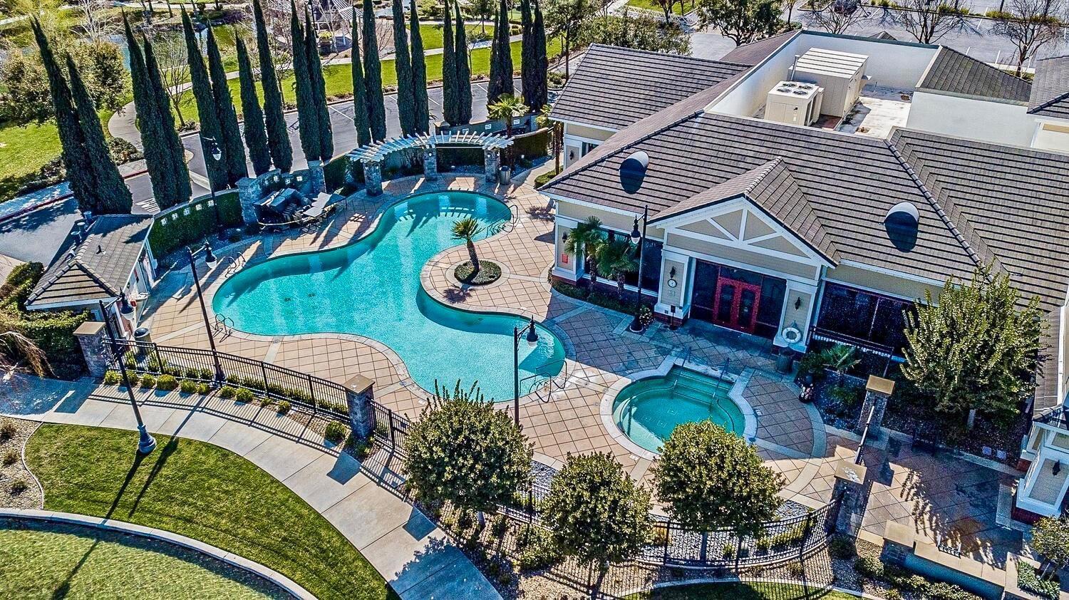 Detail Gallery Image 45 of 67 For 2337 Ashbrooke Ln, Manteca,  CA 95336 - 3 Beds | 2 Baths