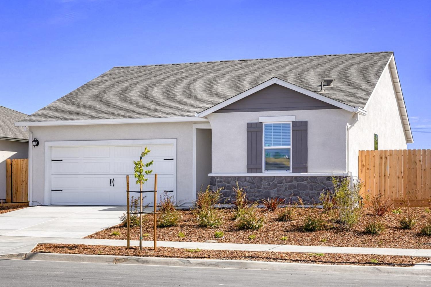 Detail Gallery Image 2 of 18 For 4412 Santa Fe St, Riverbank,  CA 95367 - 3 Beds | 2 Baths