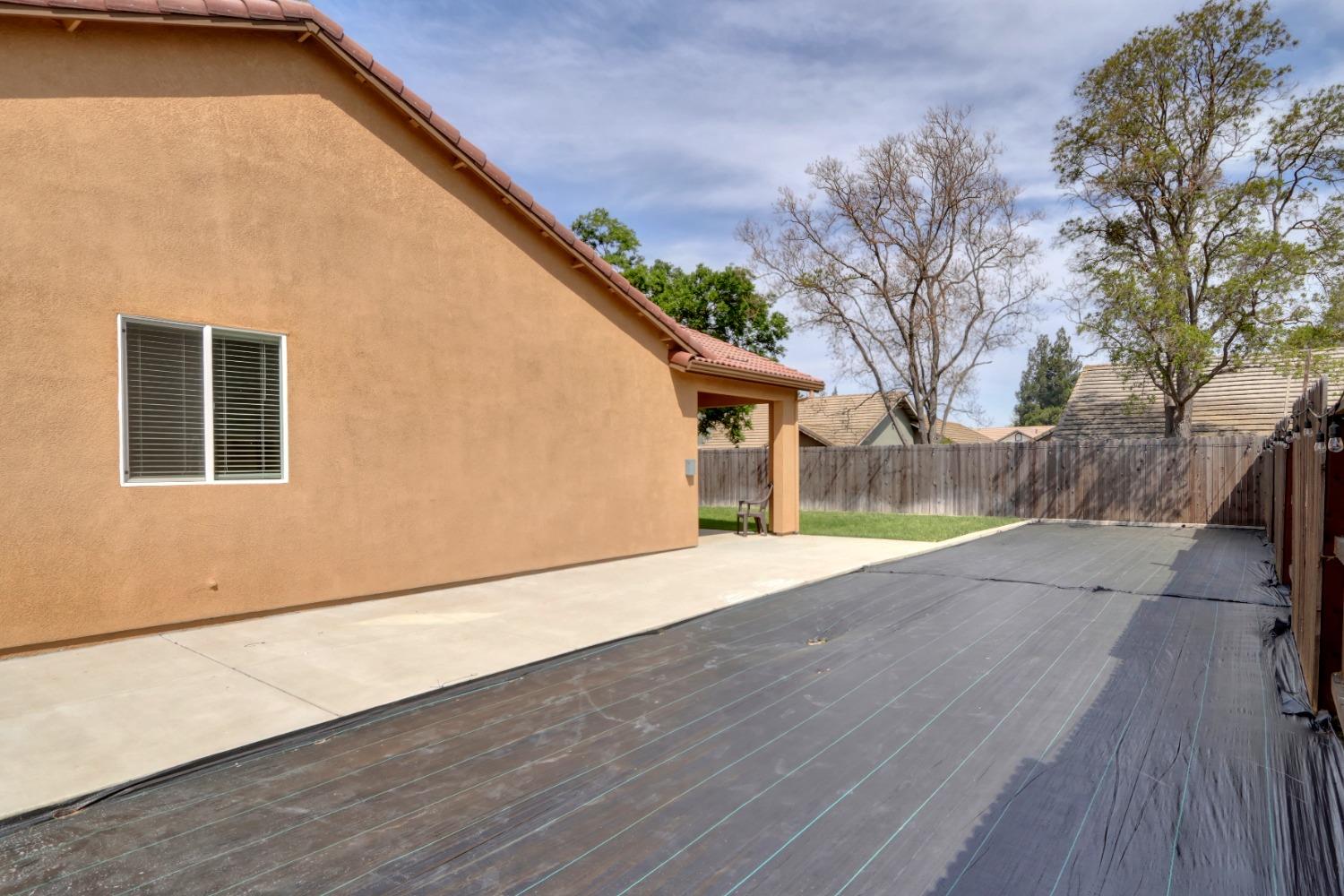 Detail Gallery Image 38 of 40 For 667 Crow Creek Dr, Galt,  CA 95632 - 4 Beds | 2 Baths