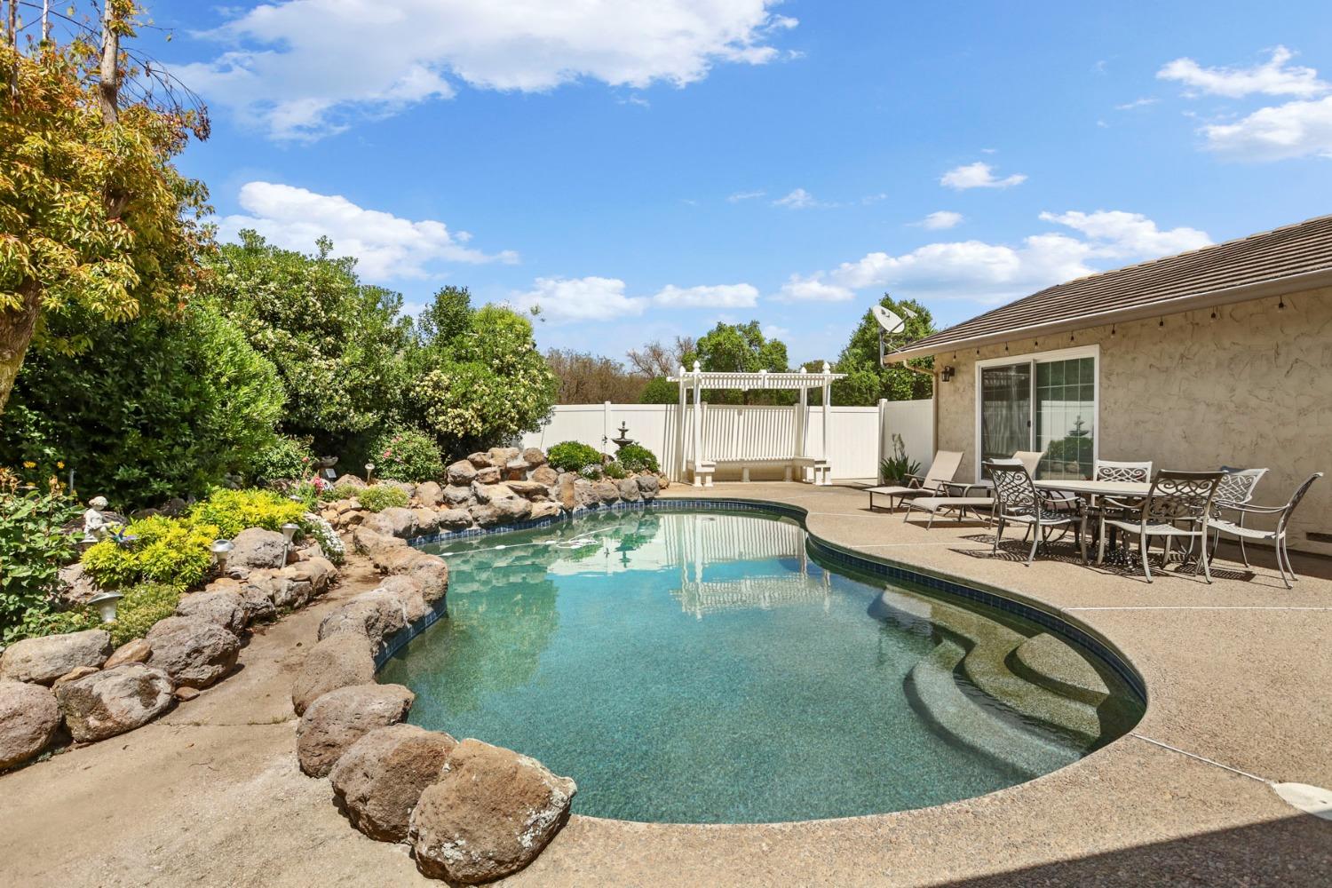 Detail Gallery Image 41 of 75 For 29595 E Shelton Rd, Linden,  CA 95236 - 4 Beds | 3 Baths