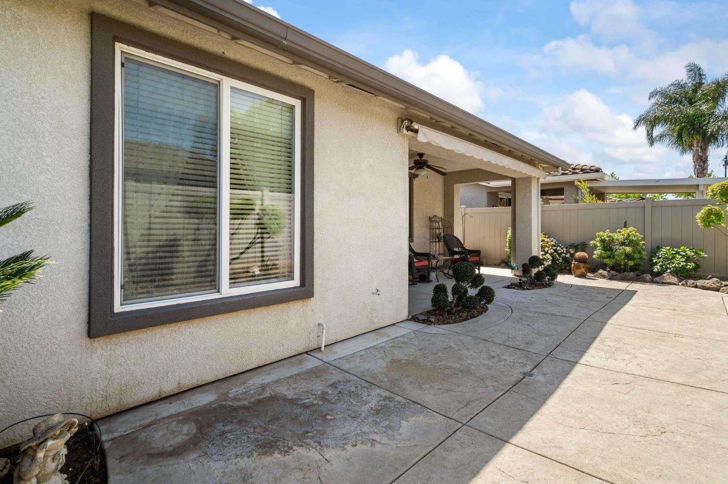 Detail Gallery Image 35 of 67 For 2337 Ashbrooke Ln, Manteca,  CA 95336 - 3 Beds | 2 Baths