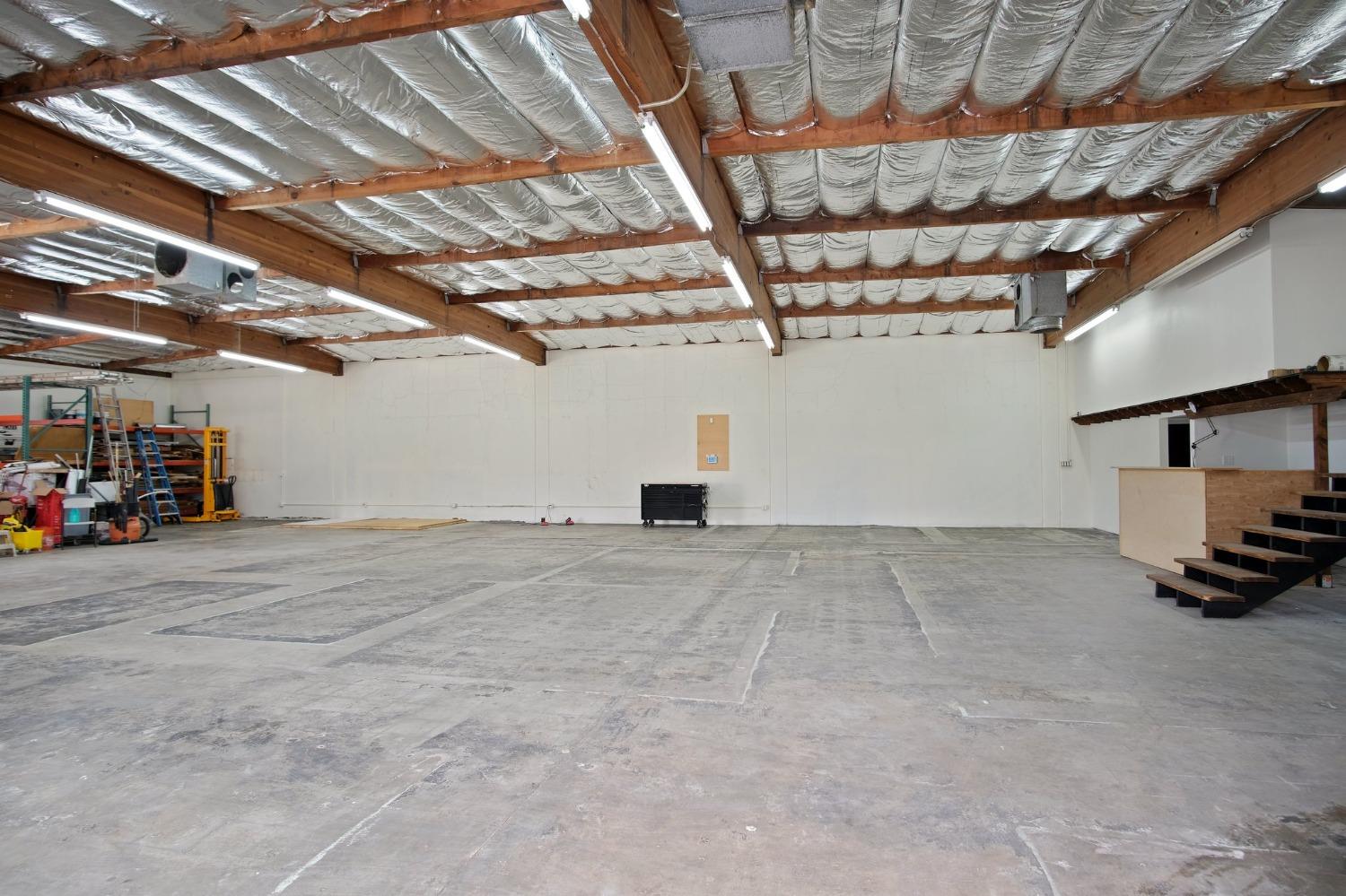 Detail Gallery Image 9 of 30 For 609 S San Joaquin St, Stockton,  CA 95203 - – Beds | – Baths