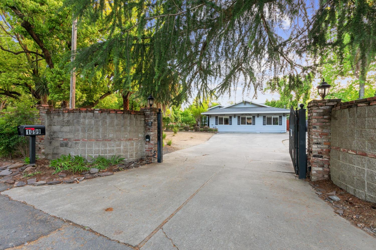 Detail Gallery Image 55 of 60 For 1099 Stewart Rd, Sacramento,  CA 95864 - 7 Beds | 6/1 Baths