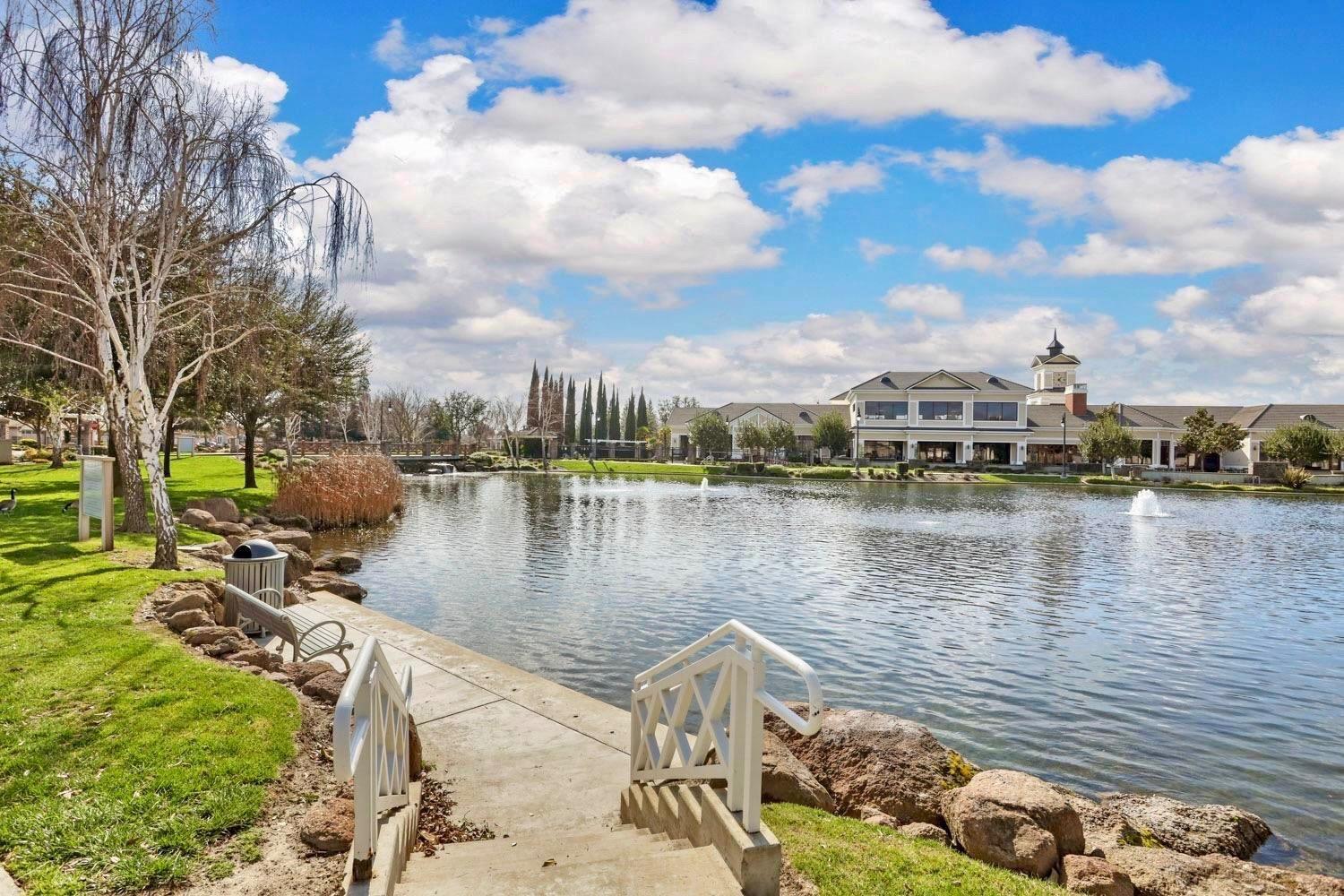 Detail Gallery Image 38 of 67 For 2337 Ashbrooke Ln, Manteca,  CA 95336 - 3 Beds | 2 Baths