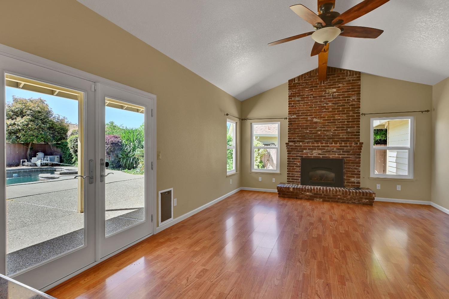 Detail Gallery Image 34 of 71 For 722 Mariner  Loop, Yuba City,  CA 95991 - 4 Beds | 2/1 Baths