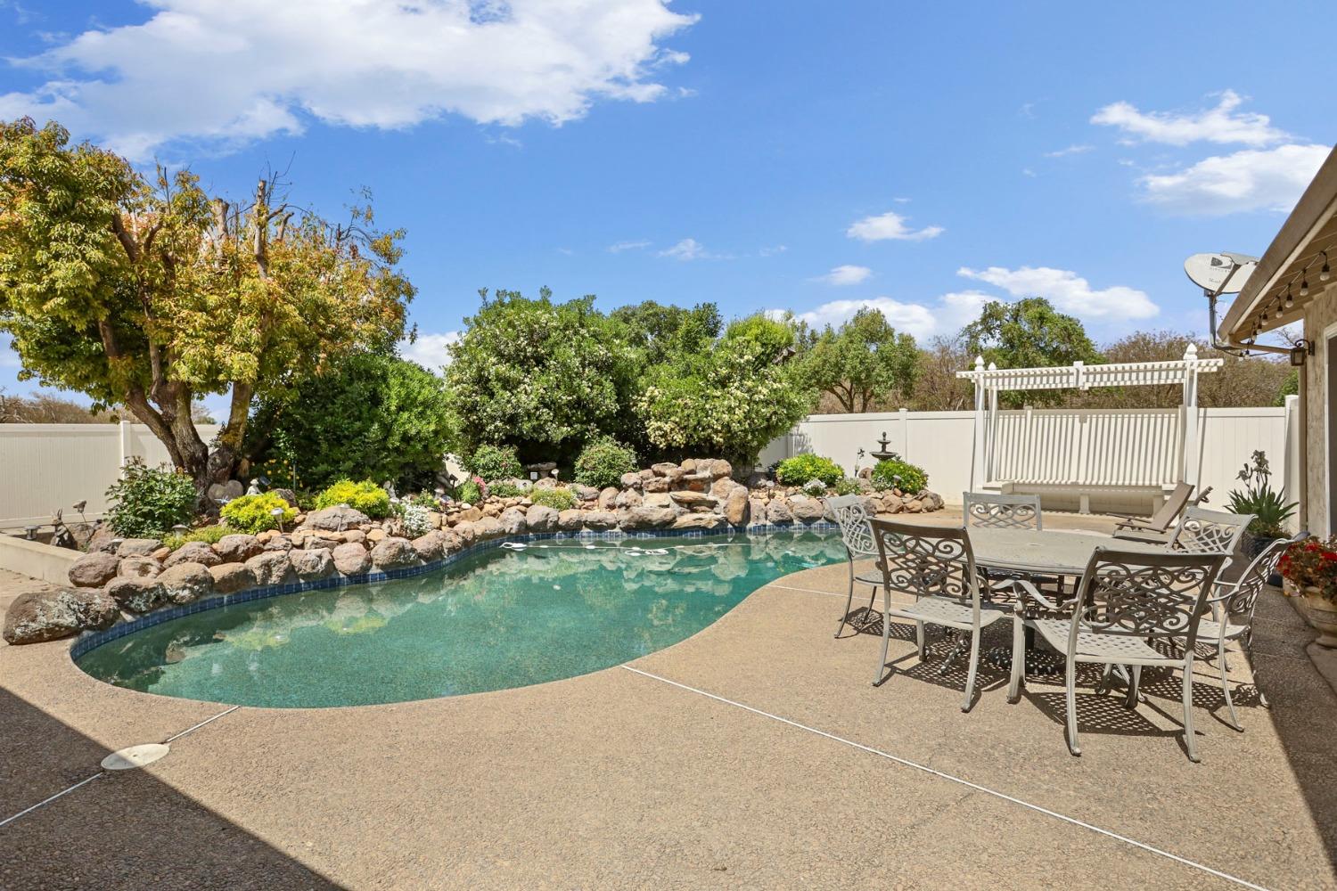 Detail Gallery Image 40 of 75 For 29595 E Shelton Rd, Linden,  CA 95236 - 4 Beds | 3 Baths