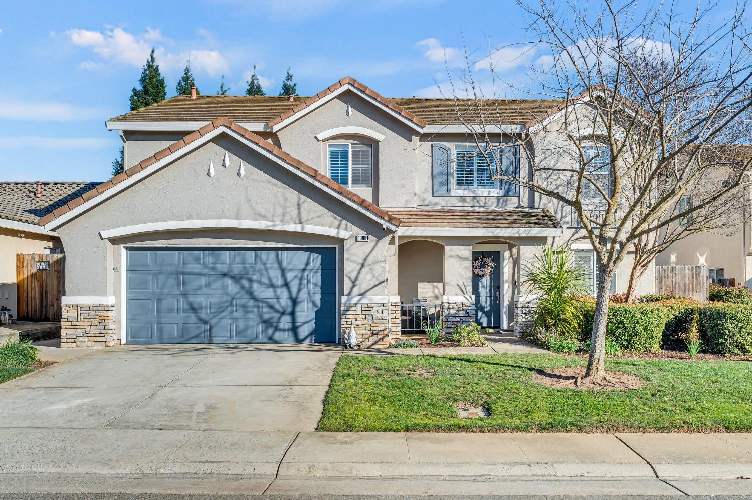 Detail Gallery Image 2 of 40 For 10961 Woolwich Way, Mather,  CA 95655 - 5 Beds | 3 Baths