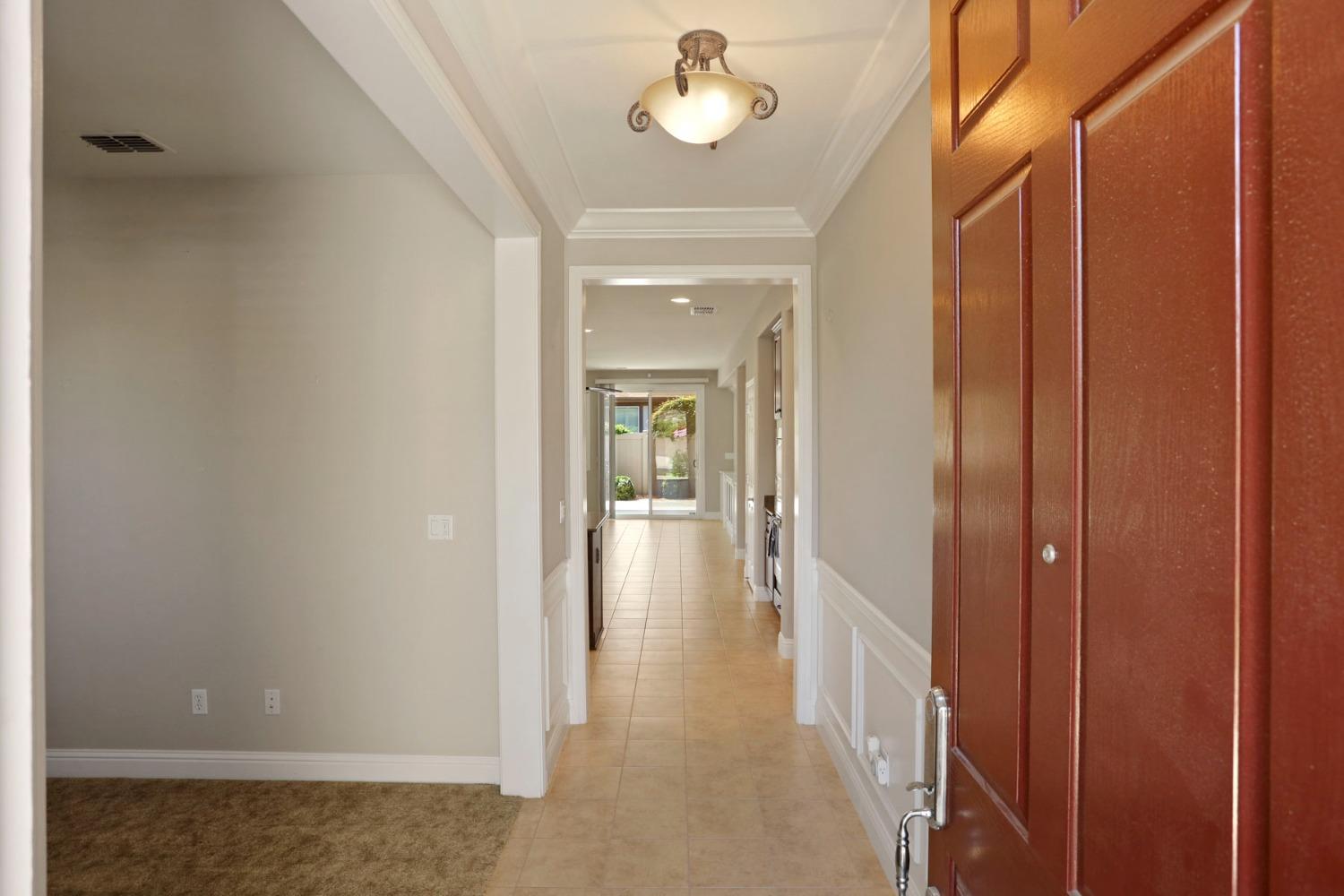 Detail Gallery Image 2 of 78 For 1736 Dogwood Glen Way, Manteca,  CA 95336 - 2 Beds | 2 Baths
