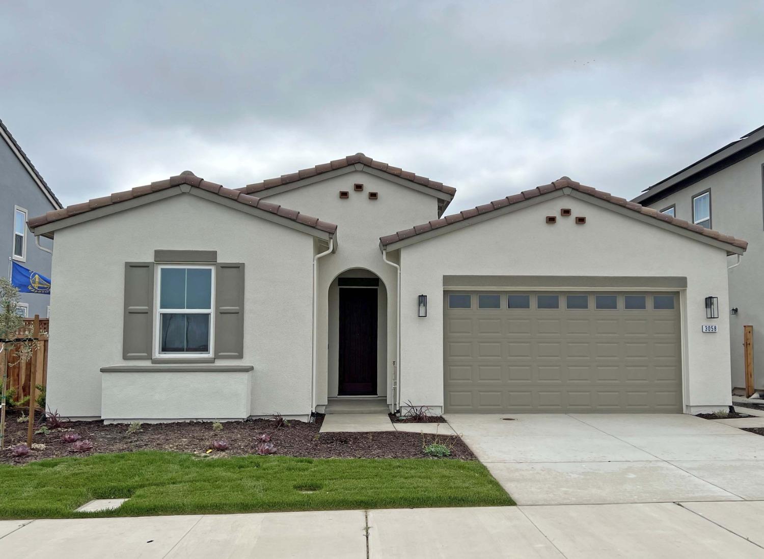 Detail Gallery Image 1 of 12 For 3058 Alverstone Dr, Lathrop,  CA 95330 - 4 Beds | 3 Baths