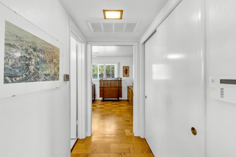 Detail Gallery Image 32 of 94 For 3250 Bonita Dr, Sacramento,  CA 95821 - 3 Beds | 3 Baths
