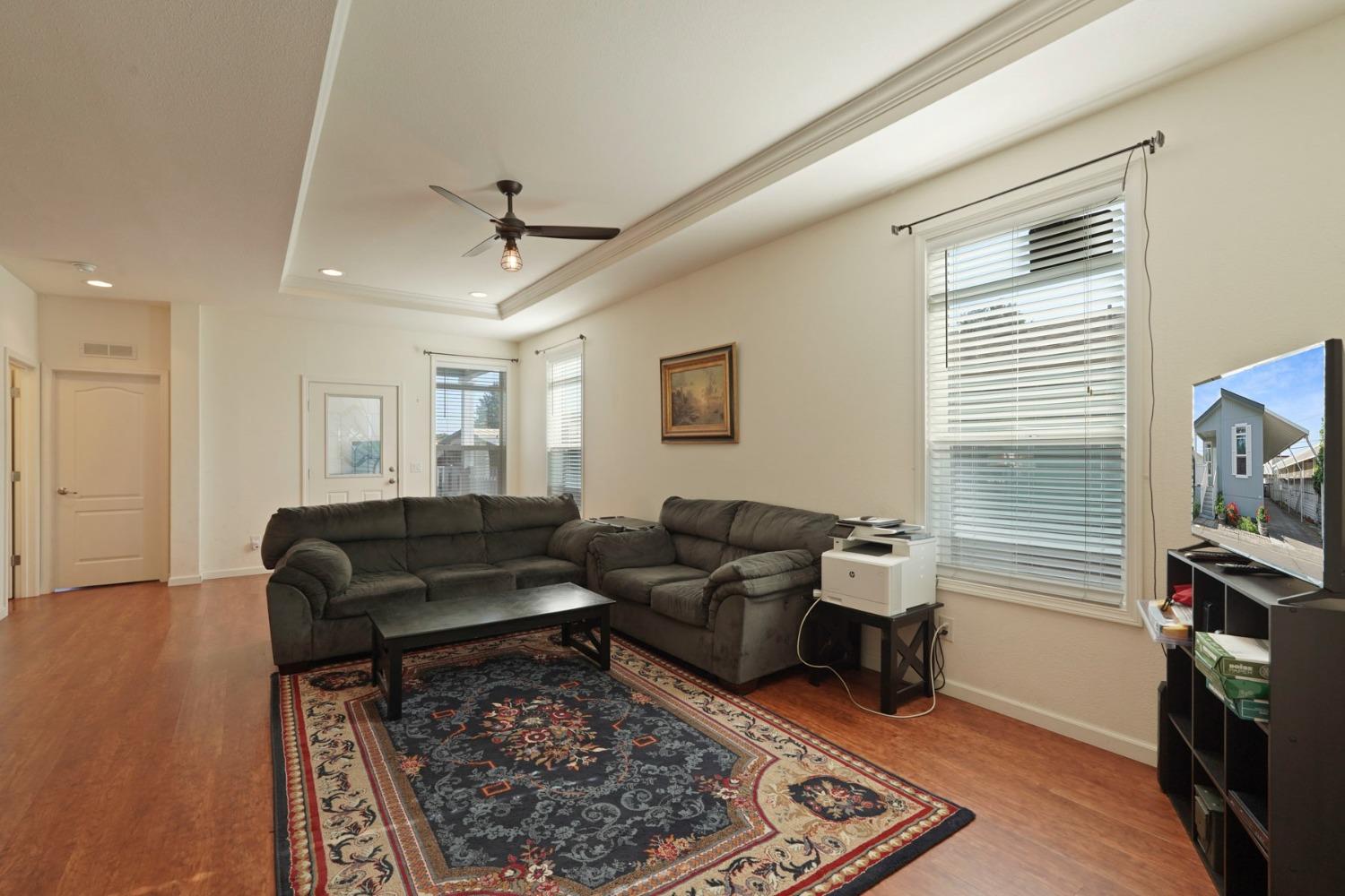 Detail Gallery Image 9 of 26 For 90 Buena Vista Dr, Lodi,  CA 95240 - 2 Beds | 2 Baths