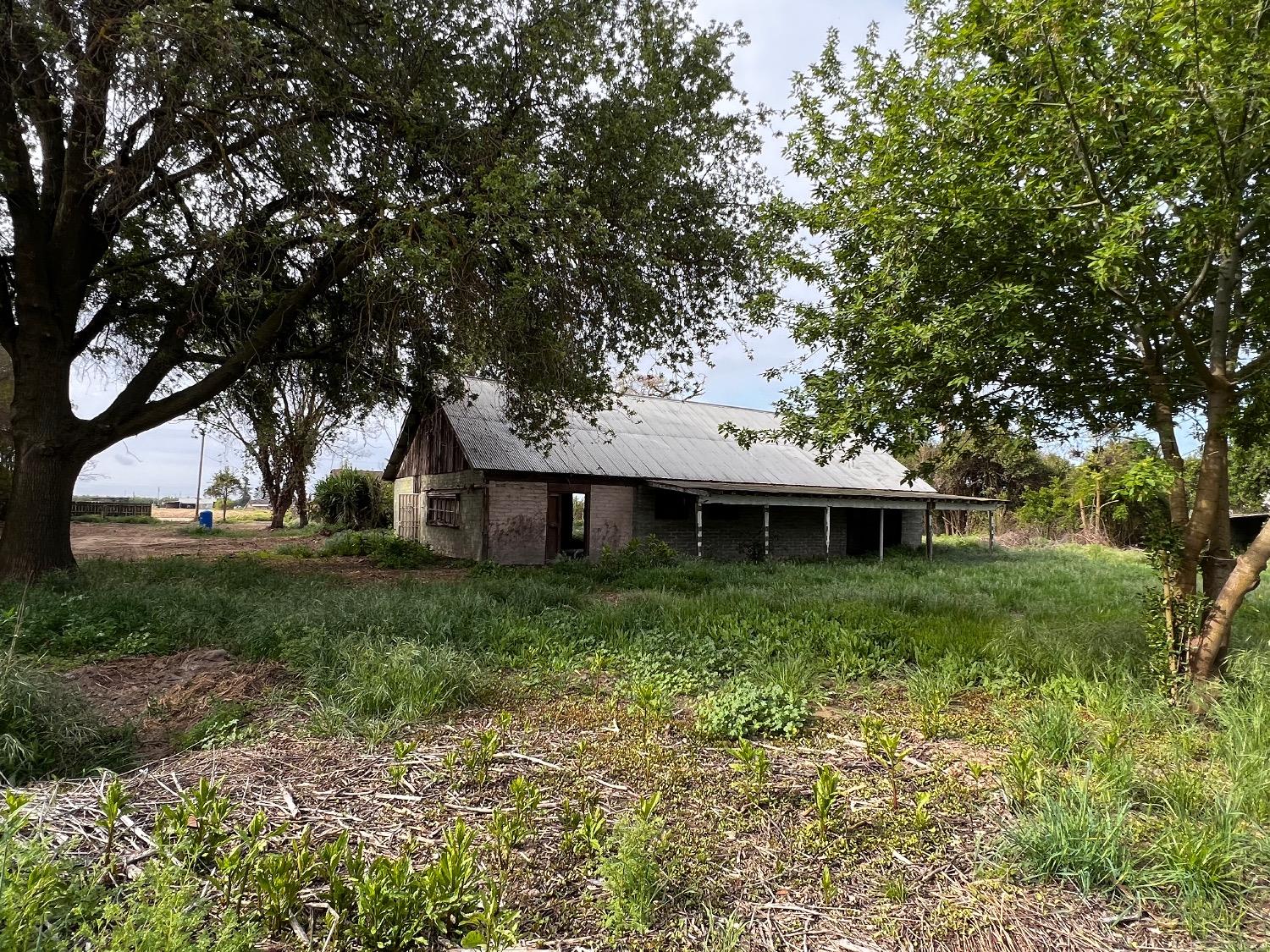 El Pomar Avenue, Waterford, California image 9