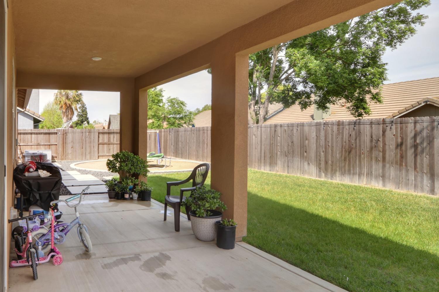 Detail Gallery Image 28 of 40 For 667 Crow Creek Dr, Galt,  CA 95632 - 4 Beds | 2 Baths
