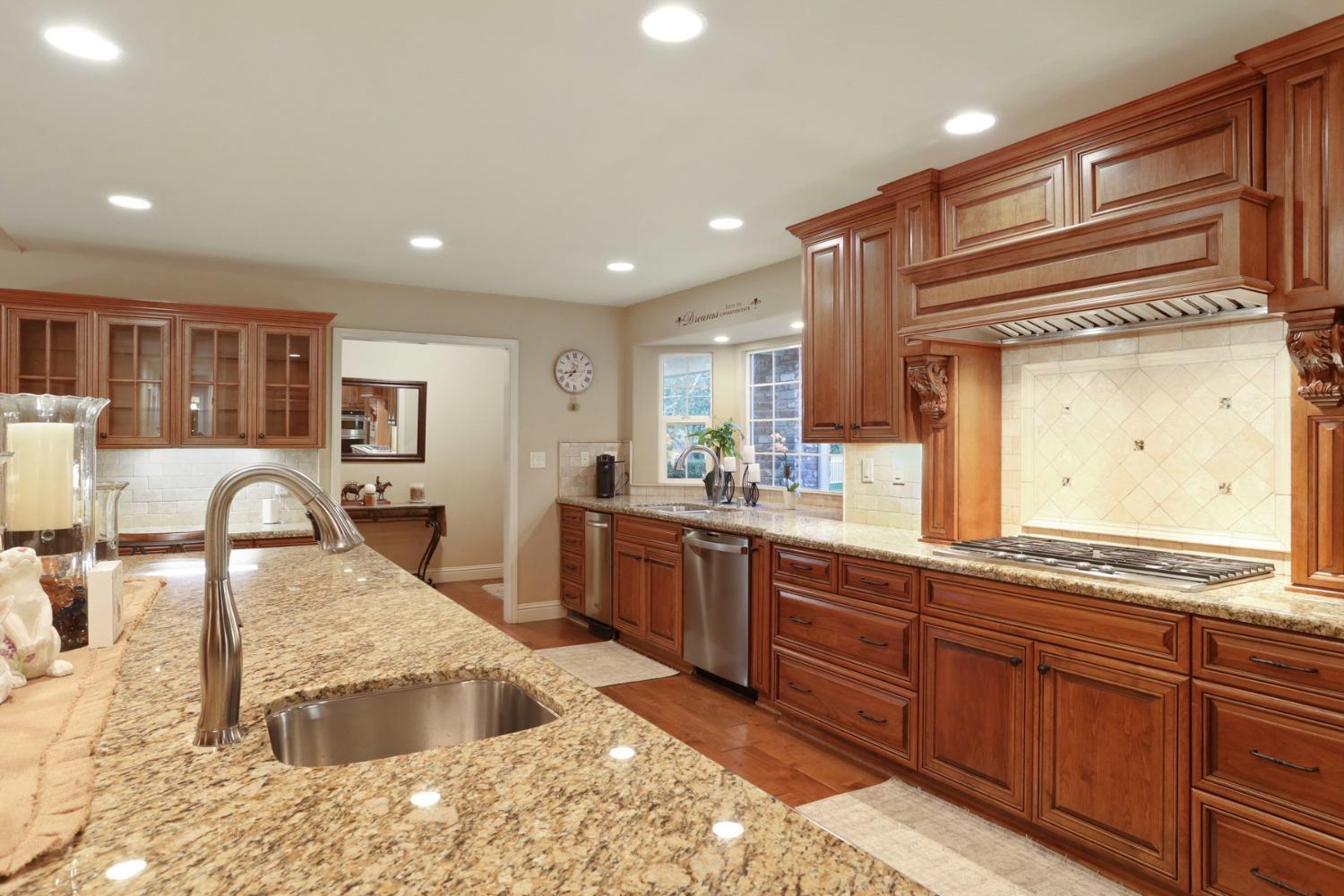 Detail Gallery Image 16 of 75 For 29595 E Shelton Rd, Linden,  CA 95236 - 4 Beds | 3 Baths