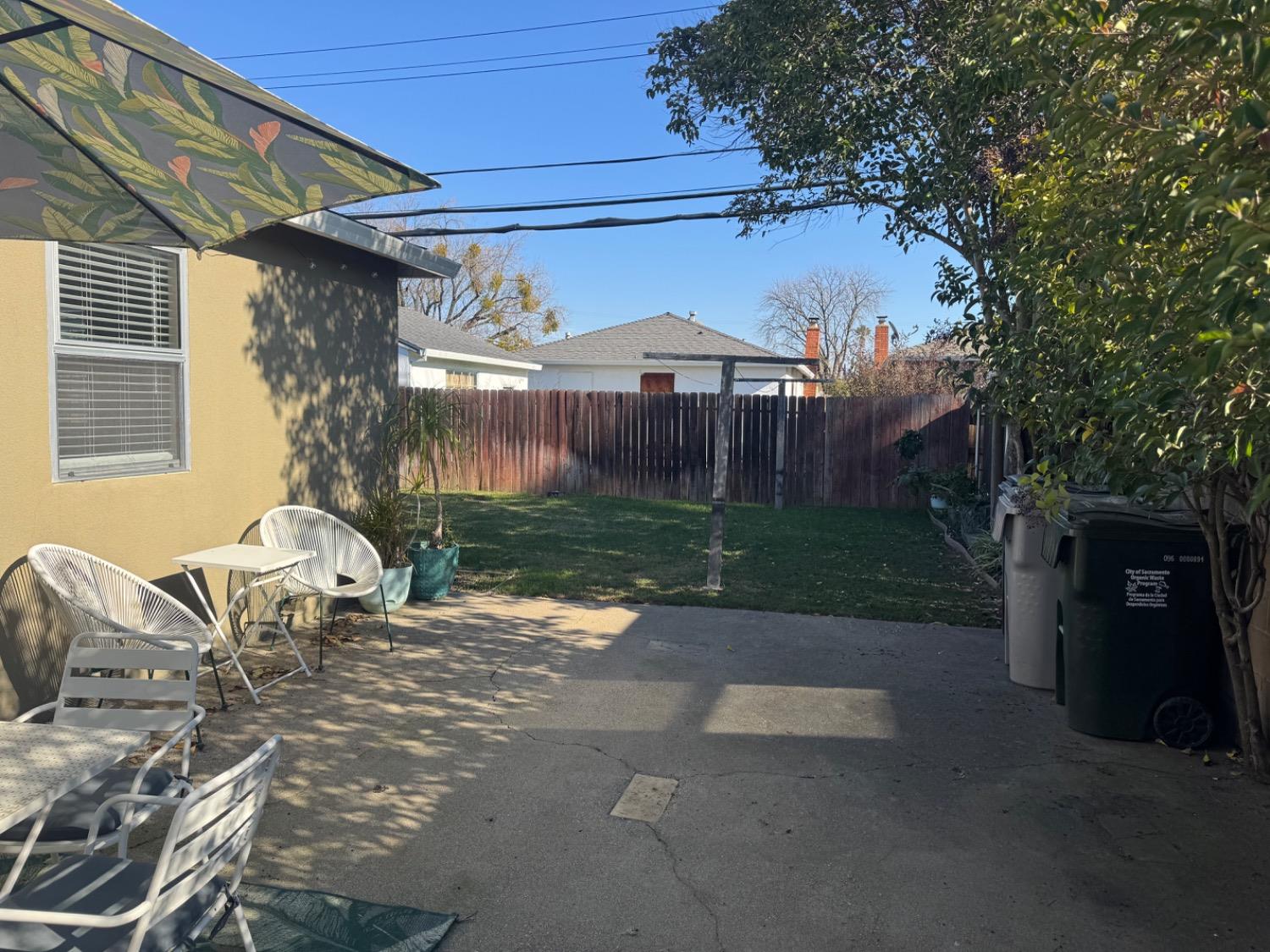 Detail Gallery Image 13 of 14 For 5221 71st, Sacramento,  CA 95820 - 3 Beds | 1 Baths