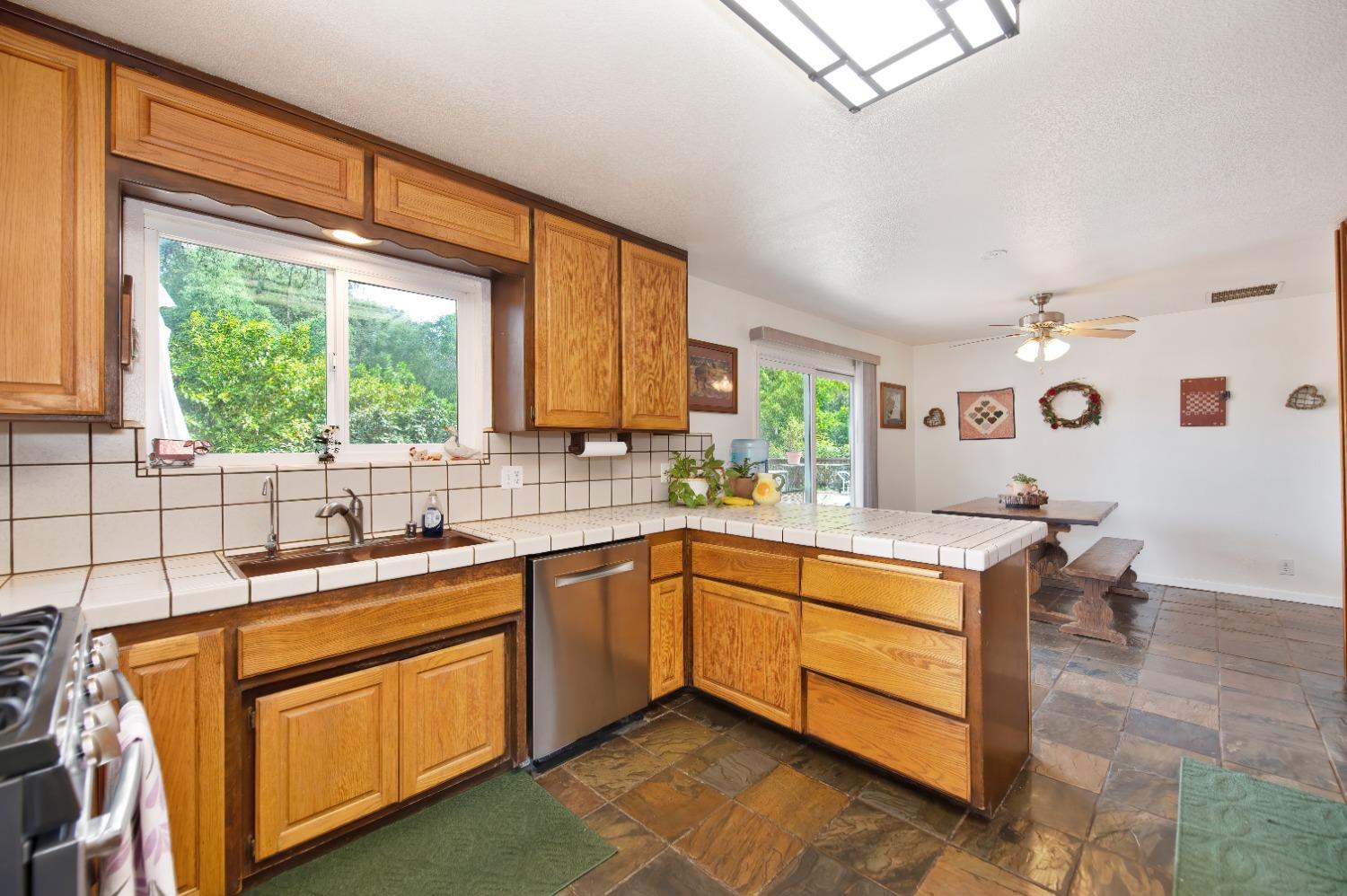 Detail Gallery Image 30 of 97 For 4141 Prospector Rd, Loomis,  CA 95650 - 4 Beds | 2 Baths