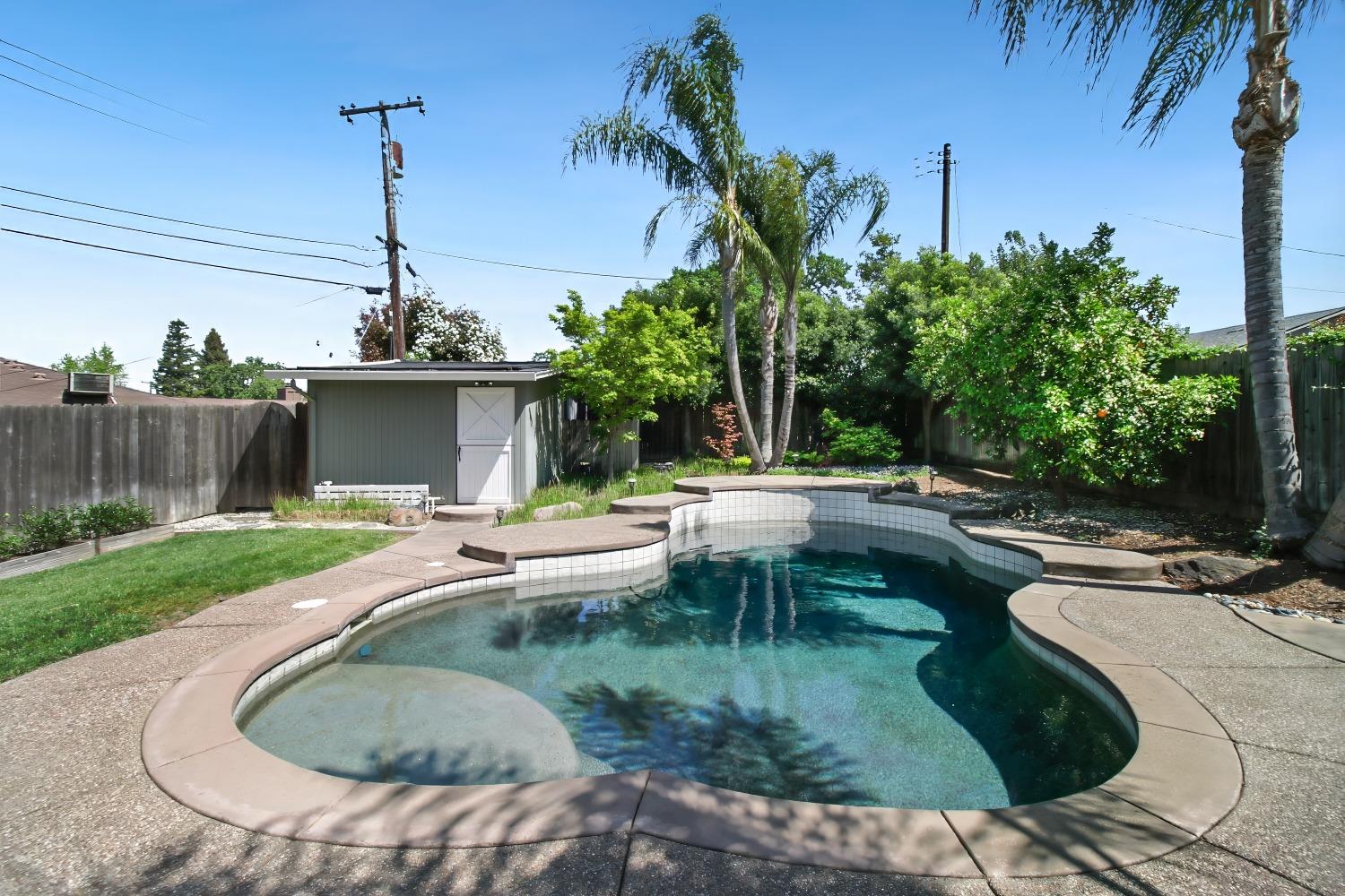 Lani Lane, Carmichael, California image 40