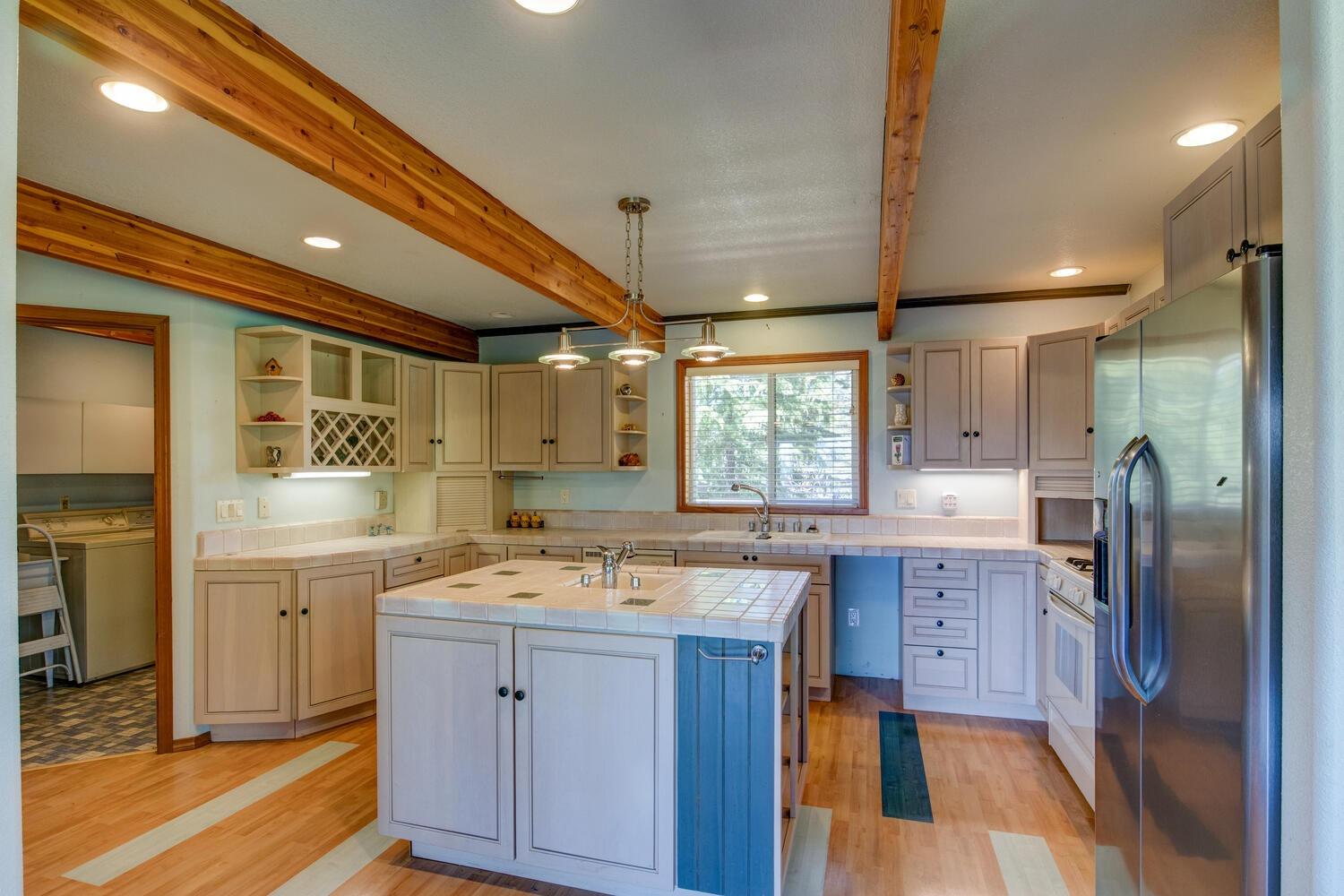 Detail Gallery Image 15 of 76 For 9413 E Ponderosa Way, Coulterville,  CA 95311 - 3 Beds | 2 Baths