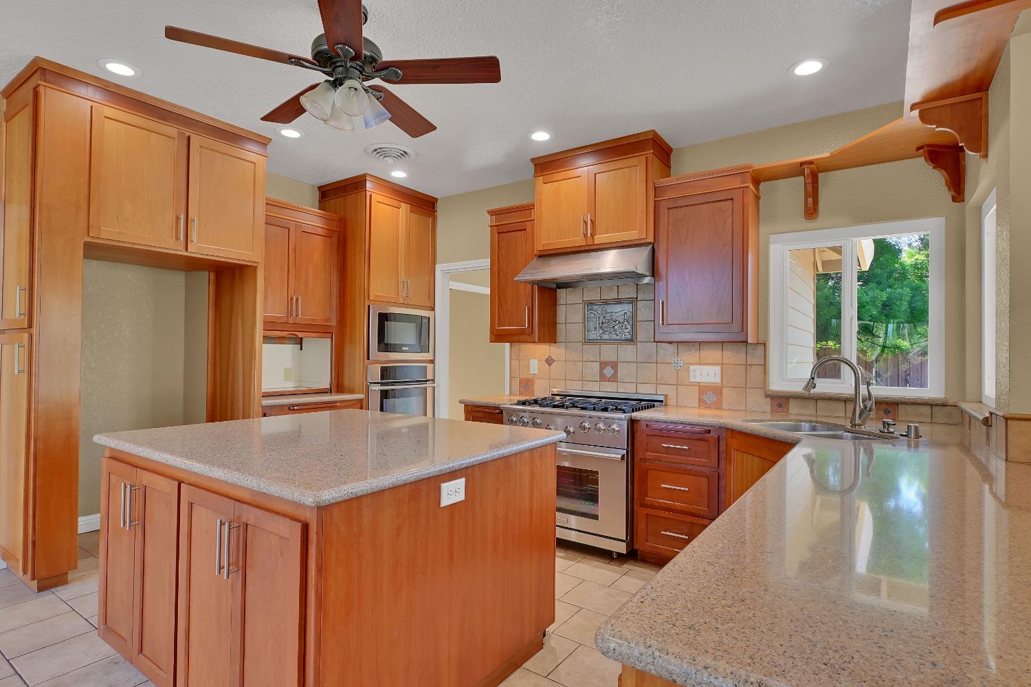 Detail Gallery Image 25 of 71 For 722 Mariner  Loop, Yuba City,  CA 95991 - 4 Beds | 2/1 Baths