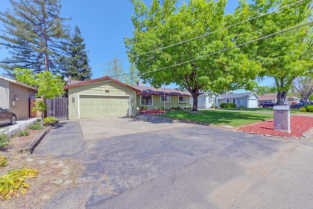 Whitney Avenue, Carmichael, California image 3