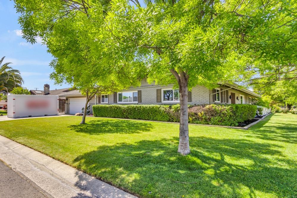 Detail Gallery Image 3 of 94 For 3250 Bonita Dr, Sacramento,  CA 95821 - 3 Beds | 3 Baths