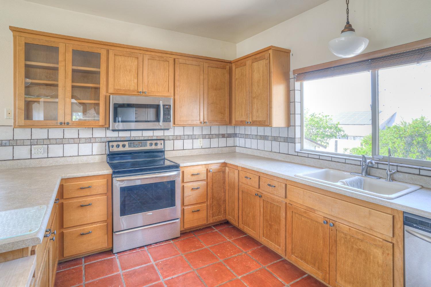 Detail Gallery Image 13 of 84 For 3145 Hunter Rd, Colusa,  CA 95932 - 3 Beds | 2/1 Baths