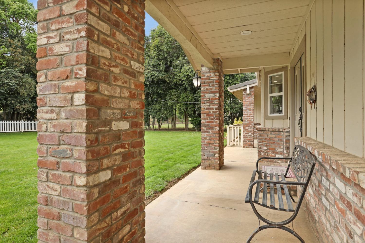 Detail Gallery Image 6 of 75 For 29595 E Shelton Rd, Linden,  CA 95236 - 4 Beds | 3 Baths