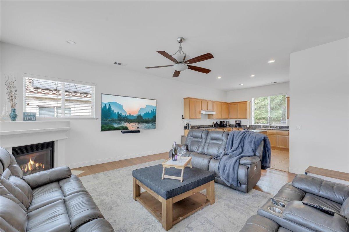 Detail Gallery Image 45 of 99 For 243 Athena Dr #52,  Copperopolis,  CA 95228 - 4 Beds | 3 Baths