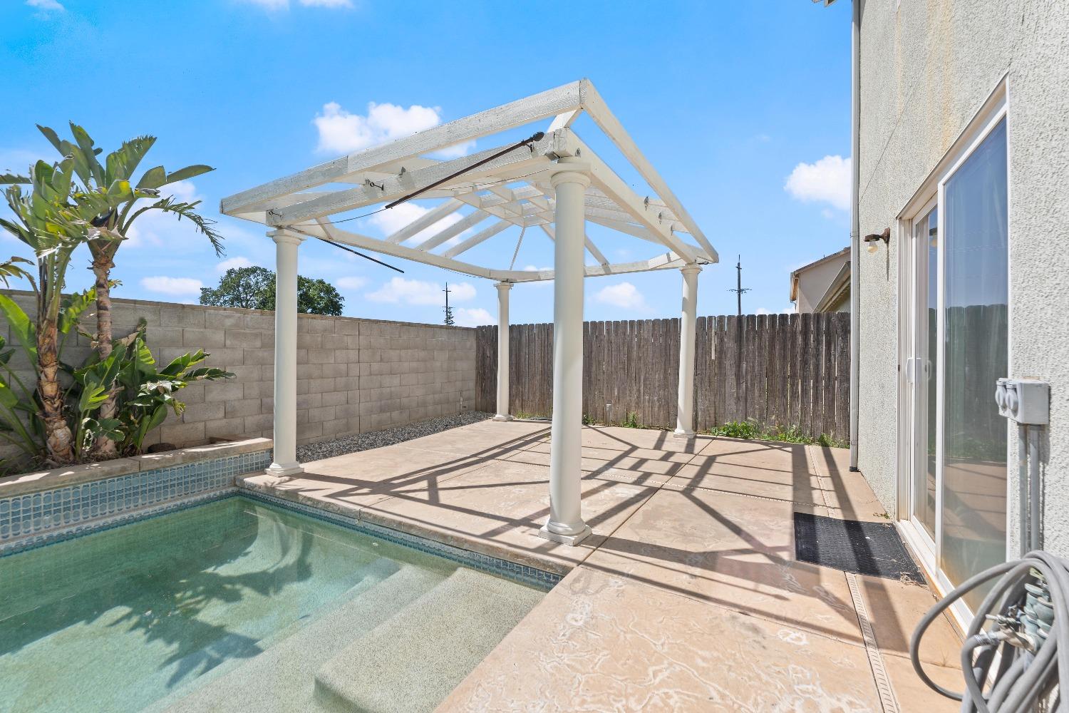 Detail Gallery Image 60 of 70 For 1530 Maryclair Dr, Olivehurst,  CA 95961 - 4 Beds | 2/1 Baths
